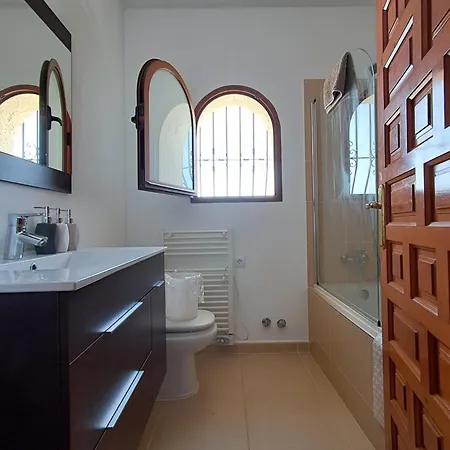 Villa Maravista - Luxury With Private Pool And Sea View
