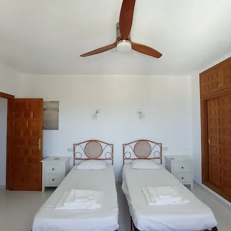 Maravista - Luxury With Private Pool And Sea View * ベニタチェル